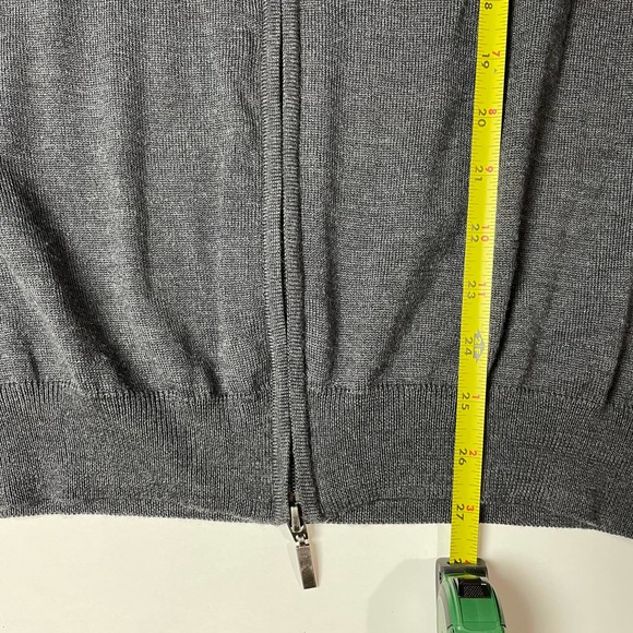 Made in Italy 100% merino wool. Saks Fifth Avenue Black Zip Up Sweater Vest - Picture 9 of 14